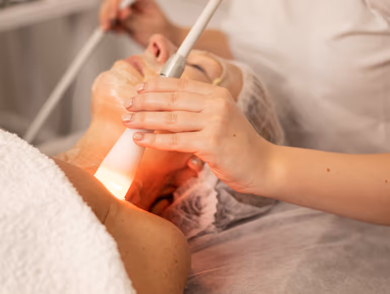 Veido atjauninimas lazeriu