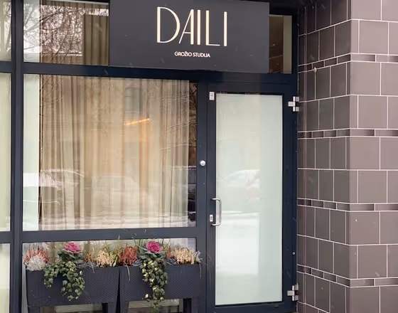 Studio's Daili entrance